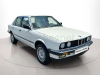 Usado BMW 318 115 CV (84 kW) 1987 Blanco Berlina
