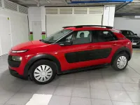 Usado Citroën C4 Cactus Live 82 CV (60 kW) 2016 Rojo Utilitario