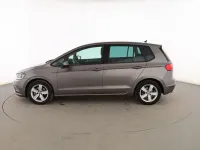Usado VW Golf Sportsvan Advance 125 CV (91 kW) 2016 Gris Monovolumen