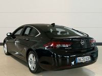 Usado Opel Insignia Selective 140 CV (102 kW) 2017 Negro Berlina