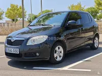 Usado Skoda Fabia Style 80 CV (58 kW) 2009 Negro Berlina
