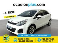 Usado Kia Rio 84 CV (61 kW) 2016 Blanco Berlina