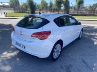 Usado Opel Astra Selective 110 CV (80 kW) 2015 Blanco Berlina