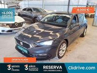 Usado Seat Leon Style 150 CV (110 kW) 2021 Gris Familiar