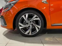 Usado Renault Clio V RS Line 91 CV (66 kW) 2021 Naranja Berlina