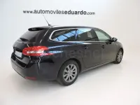 Usado Peugeot 308 SW Style 130 CV (95 kW) 2016 Negro Familiar