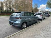 Usado Seat Ibiza 100 CV (73 kW) 2006 Azul Berlina