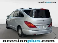 Usado SsangYong Rodius 165 CV (121 kW) 2012 Gris / plata Monovolumen