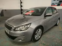 Usado Peugeot 308 Allure 120 HP (88 kW) 2016 Cinzento Sedan
