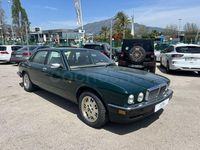 Usado Jaguar XJ6 216 CV (158 kW) 1994 Verde Berlina