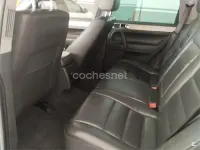 Usado VW Touareg 225 CV (165 kW) 2006 Gris / plata SUV