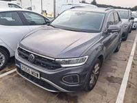 Usado VW T-Roc Life 116 CV (85 kW) 2022 Gris SUV