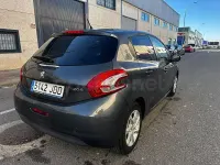 Usado Peugeot 208 Access 82 CV (60 kW) 2016 Gris / plata Utilitario