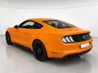 Usado Ford Mustang GT Fastback 457 CV (336 kW) 2020 Naranja Coupe