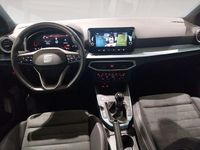 Usado Seat Arona Xperience 115 CV (84 kW) 2025 Gris SUV