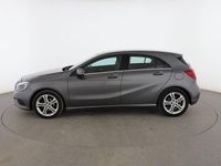 Usado Mercedes A180 Urban 111 CV (81 kW) 2015 Gris Berlina