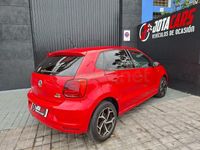 Usado VW Polo Advance 90 CV (66 kW) 2015 Rojo Berlina