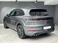 Usado Porsche Cayenne S E-Hybrid 519 CV (381 kW) 2025 Gris SUV