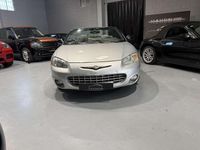 Usado Chrysler Sebring Cabriolet 140 CV (102 kW) 2002 Gris Descapotable