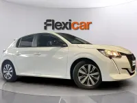 Usado Peugeot 208 Active 101 CV (74 kW) 2023 Blanco Utilitario