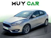 Usado Ford Focus Trend+ 125 CV (91 kW) 2018 Gris Utilitario