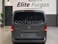 Usado Mercedes V220 Avantgarde 163 CV (119 kW) 2015 Gris / plata Monovolumen
