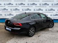Usado VW Passat Executive 120 CV (88 kW) 2020 Gris / plata Berlina