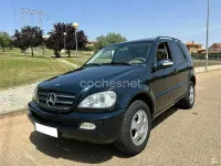 Usado Mercedes ML320 218 CV (160 kW) 2002 Azul SUV