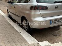 Usado Seat Ibiza Stella 64 HP (47 kW) 2002 Cinzento Citadino