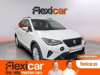 Usado Seat Arona Style 110 CV (80 kW) 2024 Blanco SUV