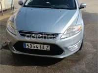 Usado Ford Mondeo Sport 115 CV (84 kW) 2012 Gris / plata Familiar