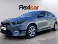 Usado Kia Ceed 136 CV (100 kW) 2023 Gris Utilitario