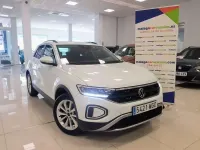 Usado VW T-Roc Life 110 CV (80 kW) 2023 Blanco SUV