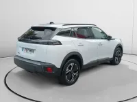Usado Peugeot 2008 Allure 101 CV (74 kW) 2023 Blanco SUV