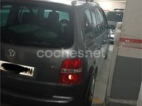 Usado VW Touran Advance 136 CV (100 kW) 2004 Gris / plata Monovolumen