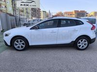 Usado Volvo V40 CC Momentum 120 CV (88 kW) 2016 Blanco Familiar