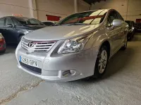 Usado Toyota Avensis Advance 126 CV (92 kW) 2009 Gris / plata Berlina