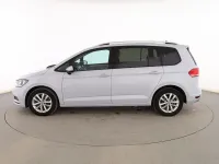 Usado VW Touran Advance 150 CV (110 kW) 2018 Blanco Monovolumen
