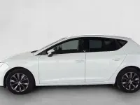 Usado Seat Leon Style 130 CV (95 kW) 2020 Blanco