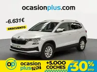 Usado Skoda Karoq Selection 115 CV (84 kW) 2024 Blanco SUV