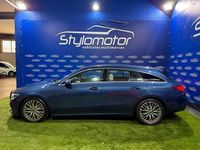 Usado Mercedes CLA220 Shooting Brake 190 CV (139 kW) 2021 Azul Familiar