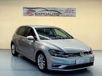 Usado VW Golf VII Advance 130 CV (95 kW) 2019 Gris / plata Berlina