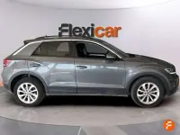 Usado VW T-Roc Advance 116 CV (85 kW) 2022 Gris SUV
