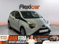Begagnad Toyota Aygo X-play 72 HK (52 kW) 2022 Vit