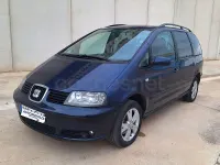 Usado Seat Alhambra Reference 140 CV (102 kW) 2007 Azul Monovolumen