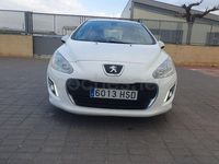 Usado Peugeot 308 Active 92 CV (67 kW) 2013 Blanco Berlina