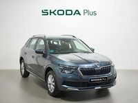 Usado Skoda Kamiq Ambition 95 CV (69 kW) 2021 Gris SUV
