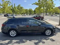 Usado Toyota Corolla Active 140 CV (102 kW) 2023 Negro Familiar