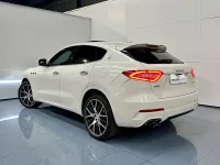 Usado Maserati Levante 430 CV (316 kW) 2017 Blanco SUV