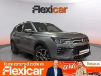 Usado SsangYong Korando 149 CV (109 kW) 2023 Gris